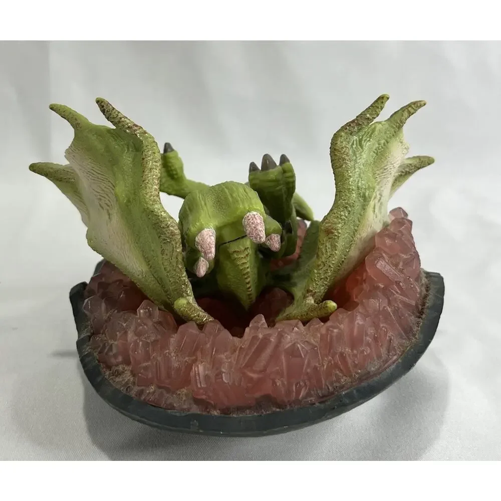 Schliech Dragons Baby Nugur Green Figure Crystal Rare Fantasy UEC